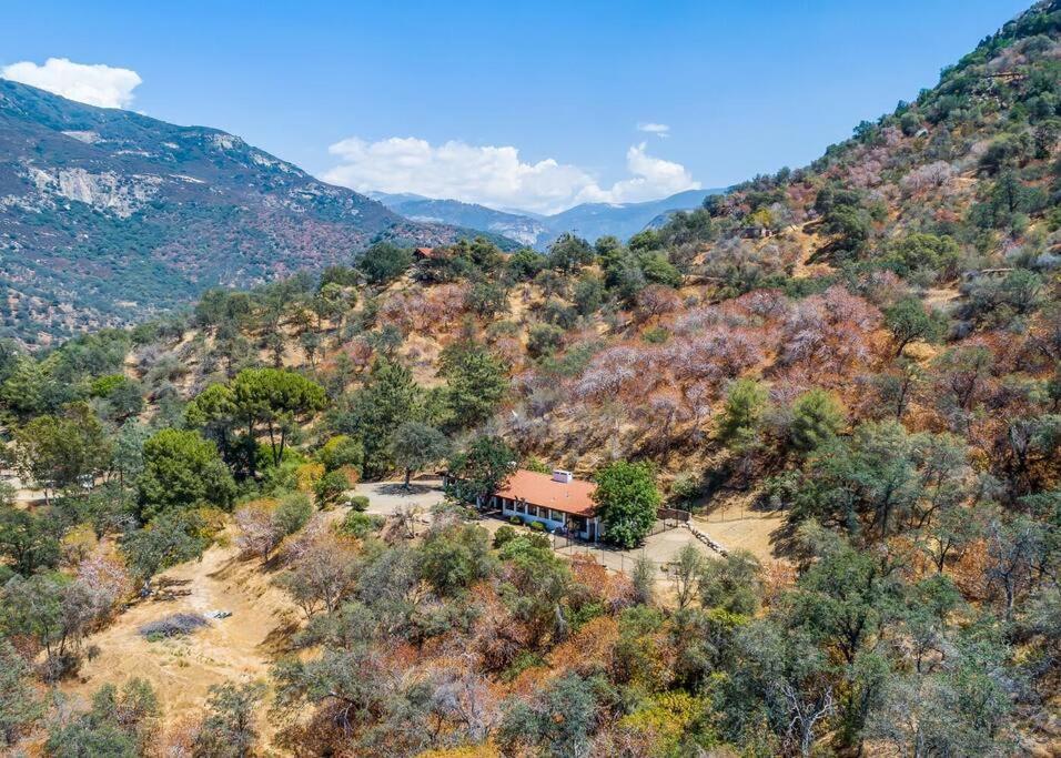 Scenic Spanish Rancho - Breathtaking Views Three Rivers Luaran gambar